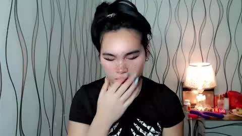 QUEENSY online show from 11/11/25, 11:27