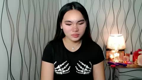 QUEENSY online show from 11/17/25, 10:59