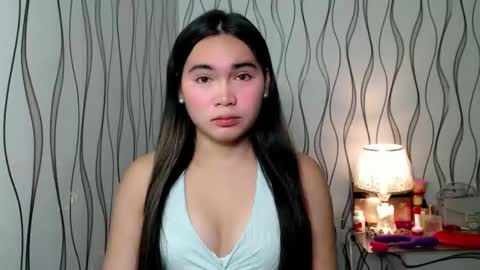 QUEENSY online show from 12/13/25, 07:53