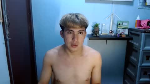 Snapshot of ur_jayqutee chatting on 02/24/25, 09:00 Ur jayqutee online show from 02/24/25, 09:00