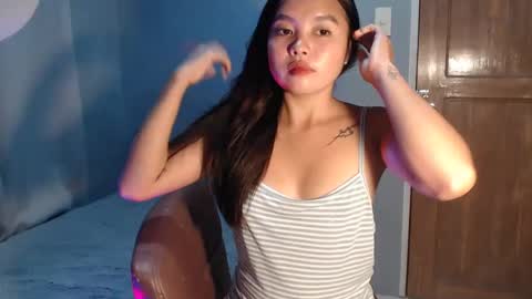 Snapshot of ur_myangel02 chatting on 03/06/25, 11:03 angel online show from 03/06/25, 11:03