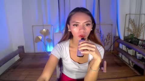 ur_petite_wifexx online show from 04/06/26, 05:52