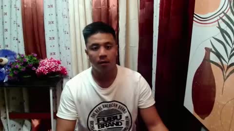 Snapshot of ur_pinoydave chatting on 03/03/25, 06:26 Dave online show from 03/03/25, 06:26