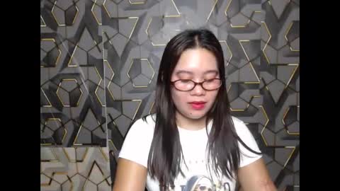 ur_prettychelsie18 online show from 06/04/26, 11:27
