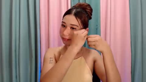 ur_rianlover online show from 11/27/25, 09:00