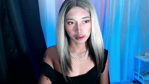 Ellie online show from 11/09/25, 03:10