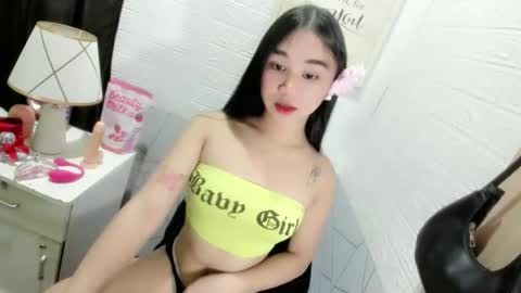 ur_sweetiechess18 online show from 09/23/25, 06:38