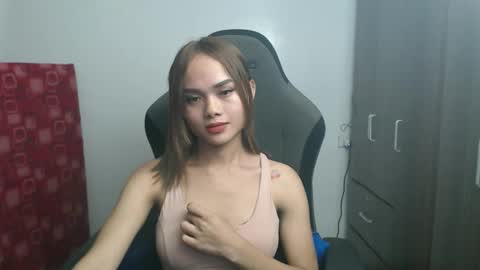 urasian_crisa online show from 10/23/25, 02:16