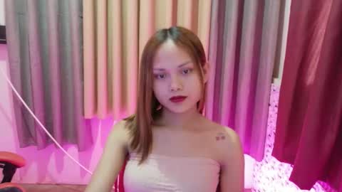 urasian_crisa online show from 12/19/25, 08:10