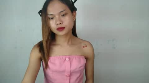 urasian_crisa online show from 05/16/26, 10:36