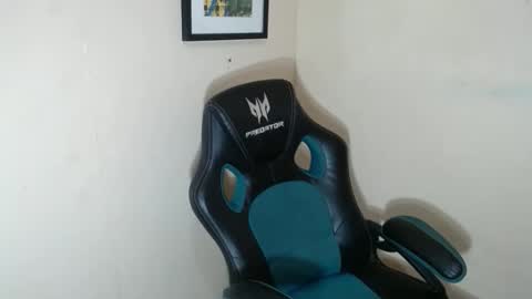 urasian_femboyxxx online show from 04/09/26, 05:07