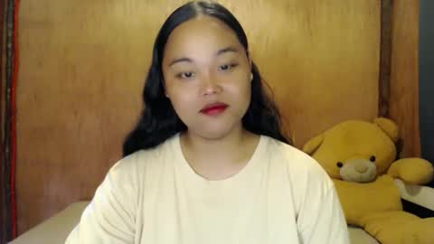 Lycah online show from 10/18/25, 06:37