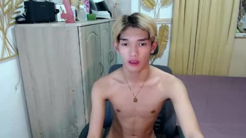Snapshot of urasian_john20 chatting on 07/04/26, 10:32 urasian_john20 online show from 07/04/26, 10:32