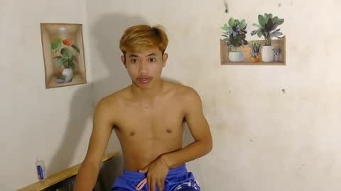 Snapshot of urasian_jomarie chatting on 07/11/26, 01:03 urasian_jomarie online show from 07/11/26, 01:03
