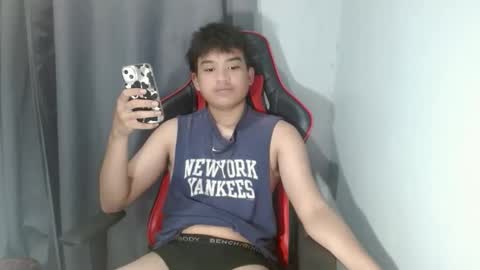 Snapshot of urasian_kentoyxx77 chatting on 10/08/25, 10:13 Kentoy online show from 10/08/25, 10:13