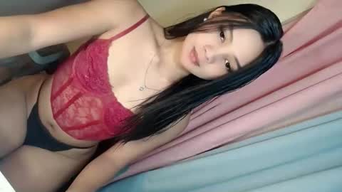 urasian_latinaxxx online show from 05/27/26, 06:54