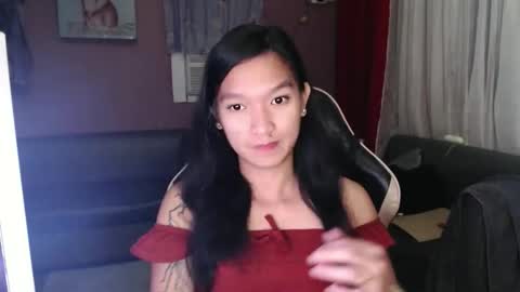 NEWRA  ALLISON online show from 10/20/25, 05:24