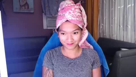 NEWRA  ALLISON online show from 10/30/25, 03:57