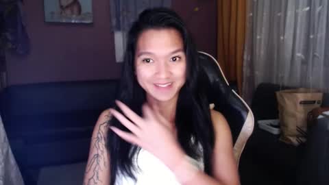 NEWRA  ALLISON online show from 11/22/25, 06:40