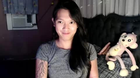 NEWRA  ALLISON online show from 02/19/26, 06:26