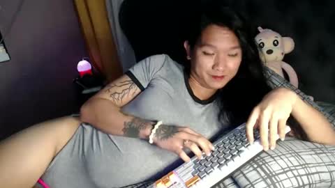 NEWRA  ALLISON online show from 03/03/26, 05:57