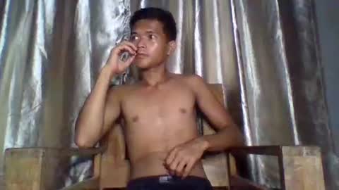 urasian_rey online show from 04/23/26, 12:29