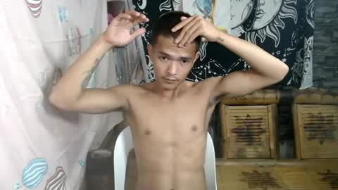 Snapshot of urasian_rey chatting on 07/04/26, 12:33 urasian_rey online show from 07/04/26, 12:33