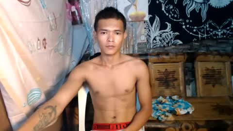 Snapshot of urasian_rey chatting on 07/10/26, 01:14 urasian_rey online show from 07/10/26, 01:14