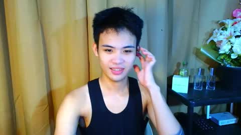 urasiancumboix2 online show from 10/19/25, 03:56