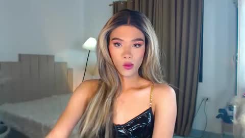 urasiancumboix2 online show from 01/12/26, 03:28