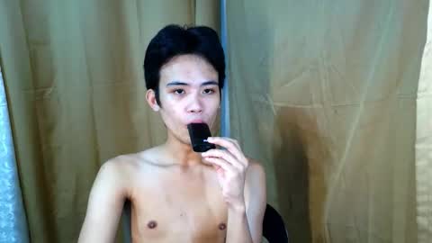 urasiancumboix2 online show from 04/21/26, 09:48