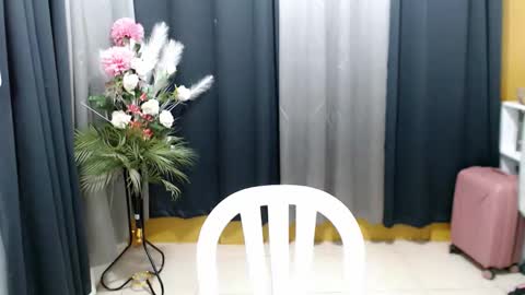 urasiancumgirl_ online show from 05/16/26, 05:59