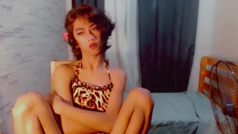 urasianyana online show from 04/10/26, 12:38