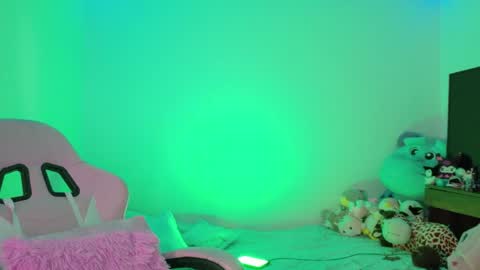 Danielle  online show from 04/14/26, 09:37