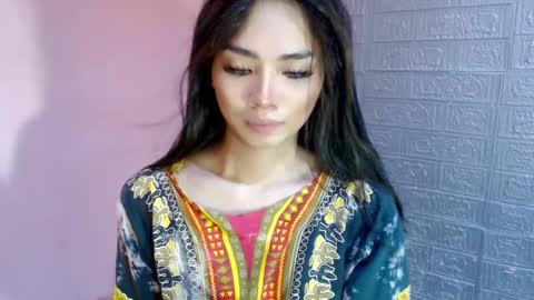 Clara online show from 01/22/25, 02:48
