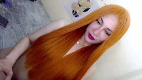 Snapshot of urbabyhot_gurl chatting on 06/08/26, 05:02 QUEEN ANGEL online show from 06/08/26, 05:02