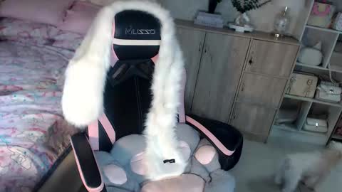 MONICA DEMONYETA online show from 12/18/24, 01:26