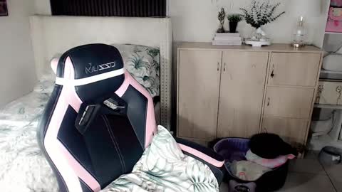 MONICA DEMONYETA online show from 12/27/24, 04:58