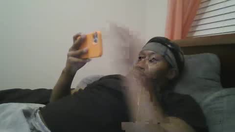 Snapshot of urbandicc214 chatting on 01/13/25, 04:28 UrbanDicc online show from 01/13/25, 04:28