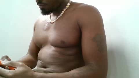 Snapshot of urbandicc214 chatting on 01/14/25, 06:49 UrbanDicc online show from 01/14/25, 06:49