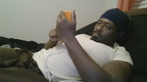 Snapshot of urbandicc214 chatting on 01/17/25, 04:17 UrbanDicc online show from 01/17/25, 04:17