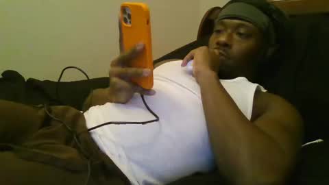 Snapshot of urbandicc214 chatting on 01/19/25, 05:05 UrbanDicc online show from 01/19/25, 05:05