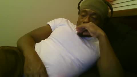 Snapshot of urbandicc214 chatting on 01/20/25, 03:59 UrbanDicc online show from 01/20/25, 03:59