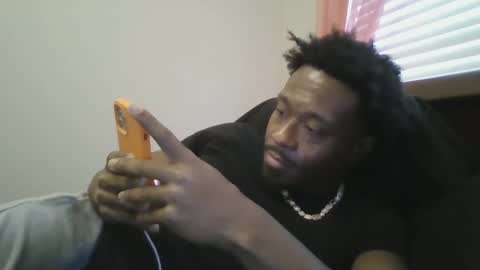 Snapshot of urbandicc214 chatting on 01/20/25, 10:15 UrbanDicc online show from 01/20/25, 10:15