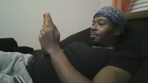 Snapshot of urbandicc214 chatting on 01/21/25, 04:21 UrbanDicc online show from 01/21/25, 04:21