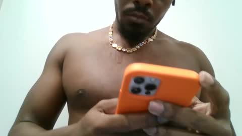 Snapshot of urbandicc214 chatting on 01/28/25, 07:00 UrbanDicc online show from 01/28/25, 07:00