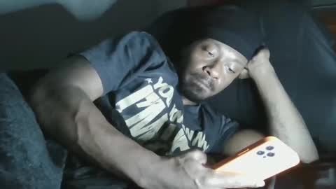 Snapshot of urbandicc214 chatting on 01/30/25, 04:37 UrbanDicc online show from 01/30/25, 04:37