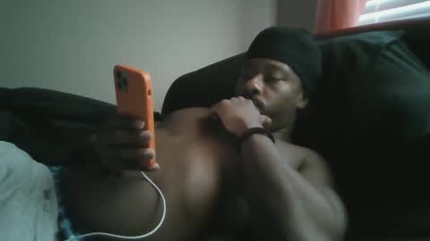 Snapshot of urbandicc214 chatting on 02/02/25, 01:52 UrbanDicc online show from 02/02/25, 01:52