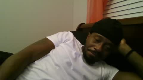 Snapshot of urbandicc214 chatting on 02/06/25, 03:59 UrbanDicc online show from 02/06/25, 03:59