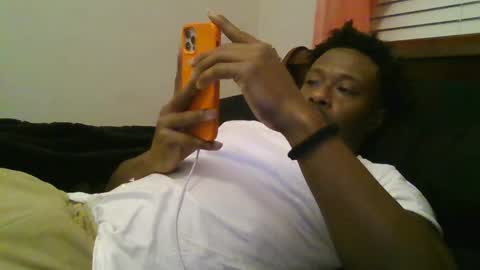 Snapshot of urbandicc214 chatting on 02/08/25, 12:17 UrbanDicc online show from 02/08/25, 12:17